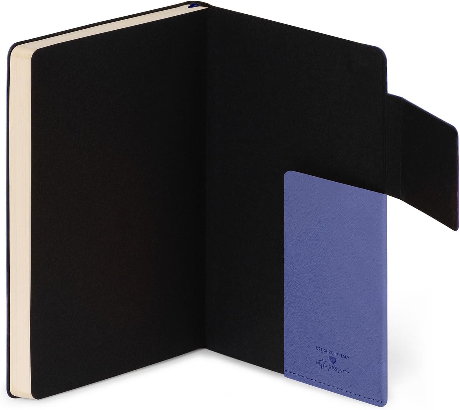 image:imageLEGAMI My Notebook 6 mm liniertes Notizbuch Raspberry Small FSCzertifiziertes Papier 192 Seiten Softcover elastischer Verschluss 95 x 135 cmFUTURE DUSK