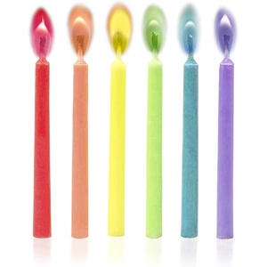 Legami – Kerzen mit farbiger Flamme, aus Wachs, Ø 0,5 cm, H 6 cm (inkl. Kunststoffhalter), leuchten in der gleichen Farbe wie das Wachs, aus dem sie gemacht sind, 12 Kerzen in 6 Farben(Mehrfarbig)